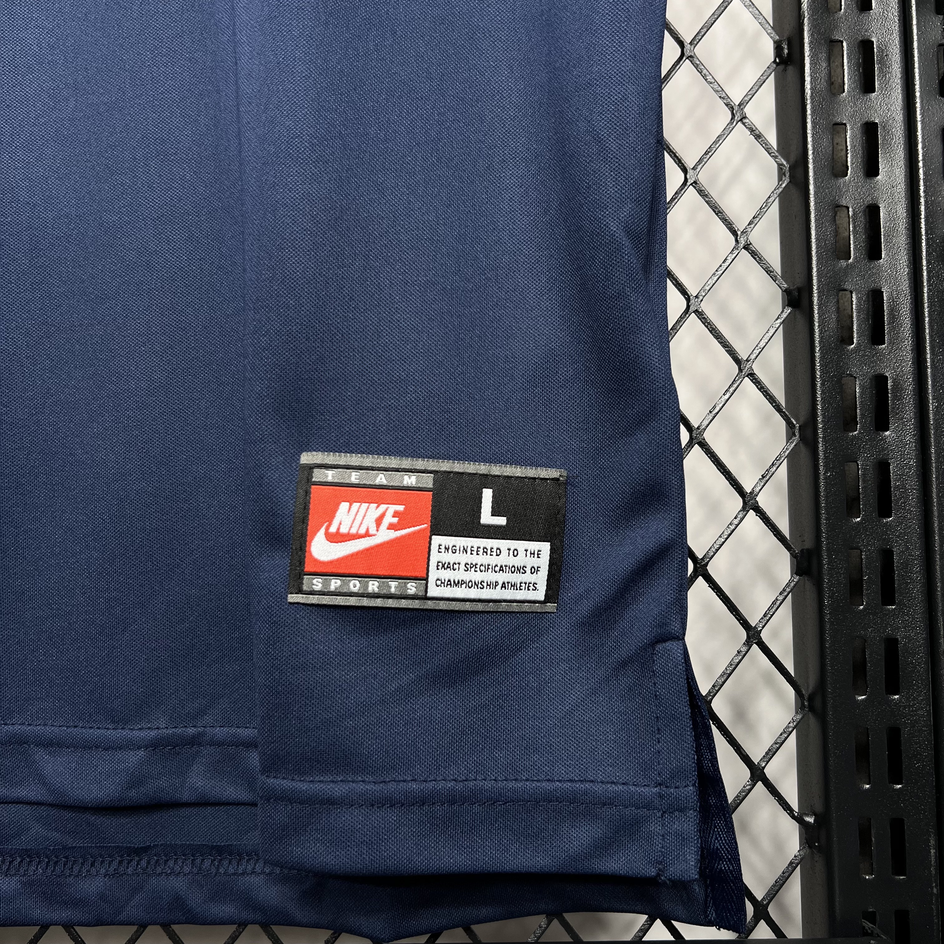 GlobeJersey-Retro Real Madrid 05-06 Away Jersey