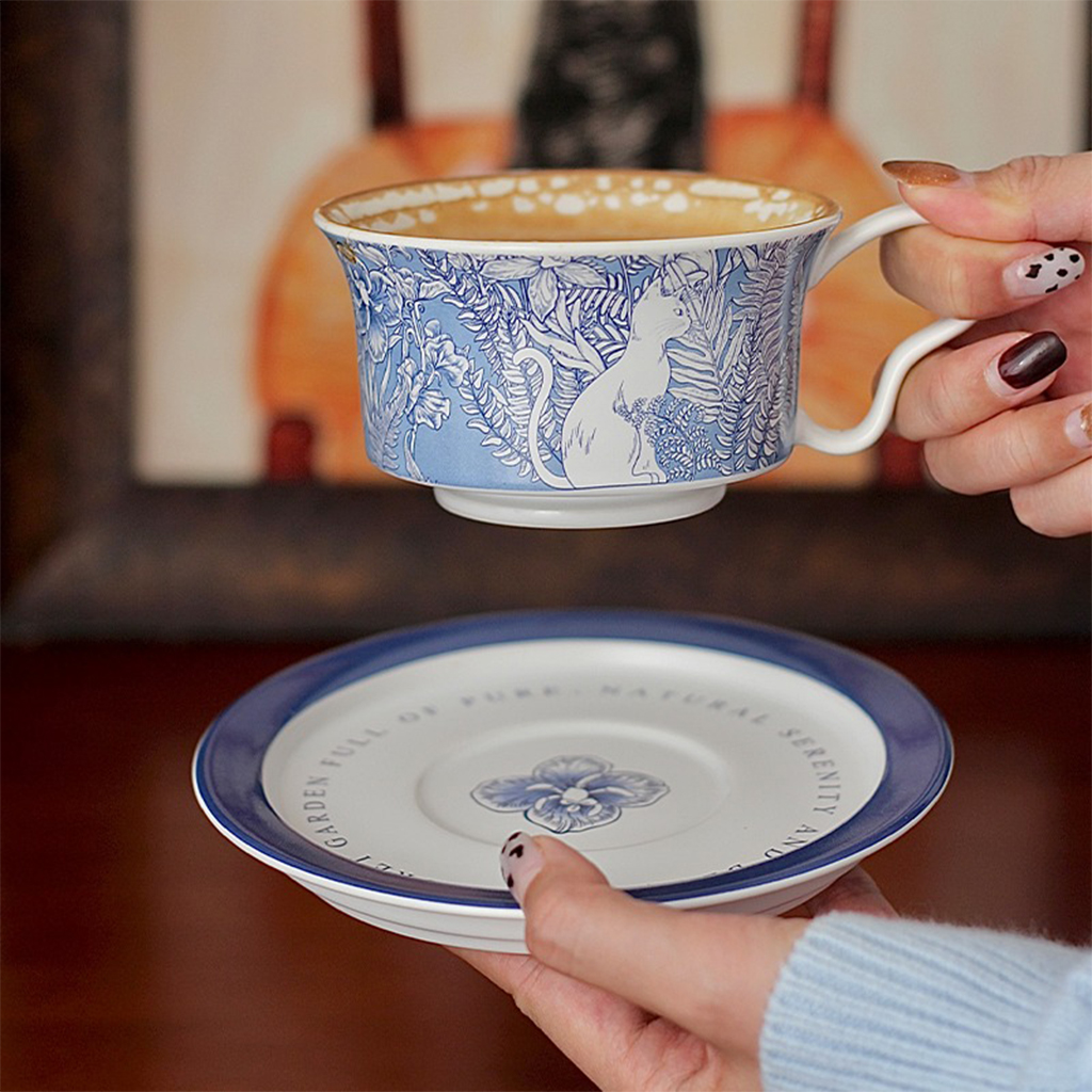 GEEK BAR-https://www.hot-toy.com/