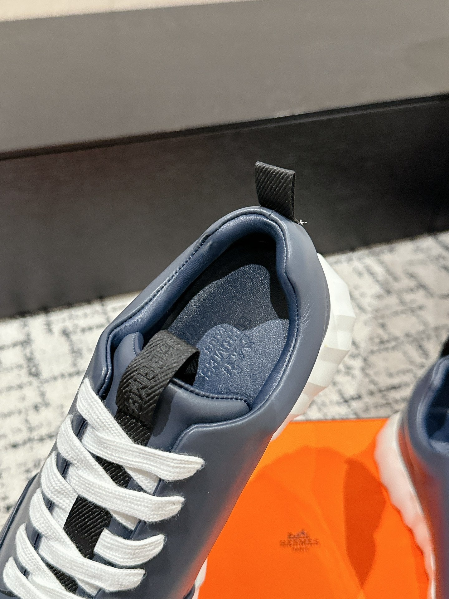 BOUNCING SNEAKER IN SPACE BLUE CALFSKIN、mysite、Cacoeks