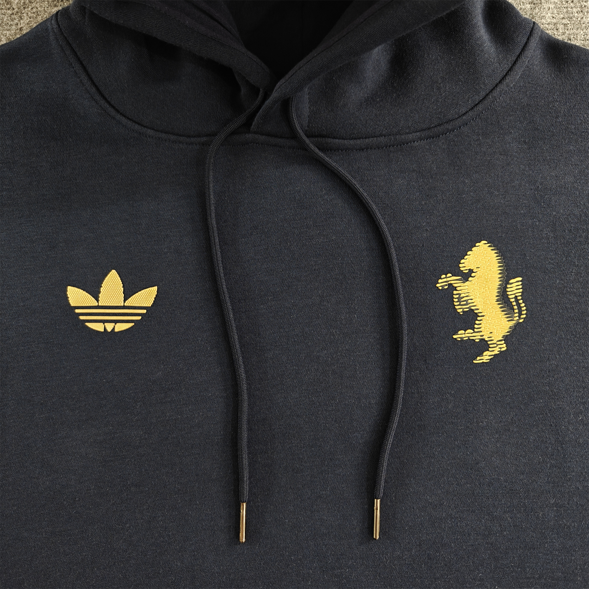 ManixJersey.com | Juventus 24-25 Vintage Style Hoodie - Deep Blue -Customize Name, Number and Patch | Worldwide Shipping