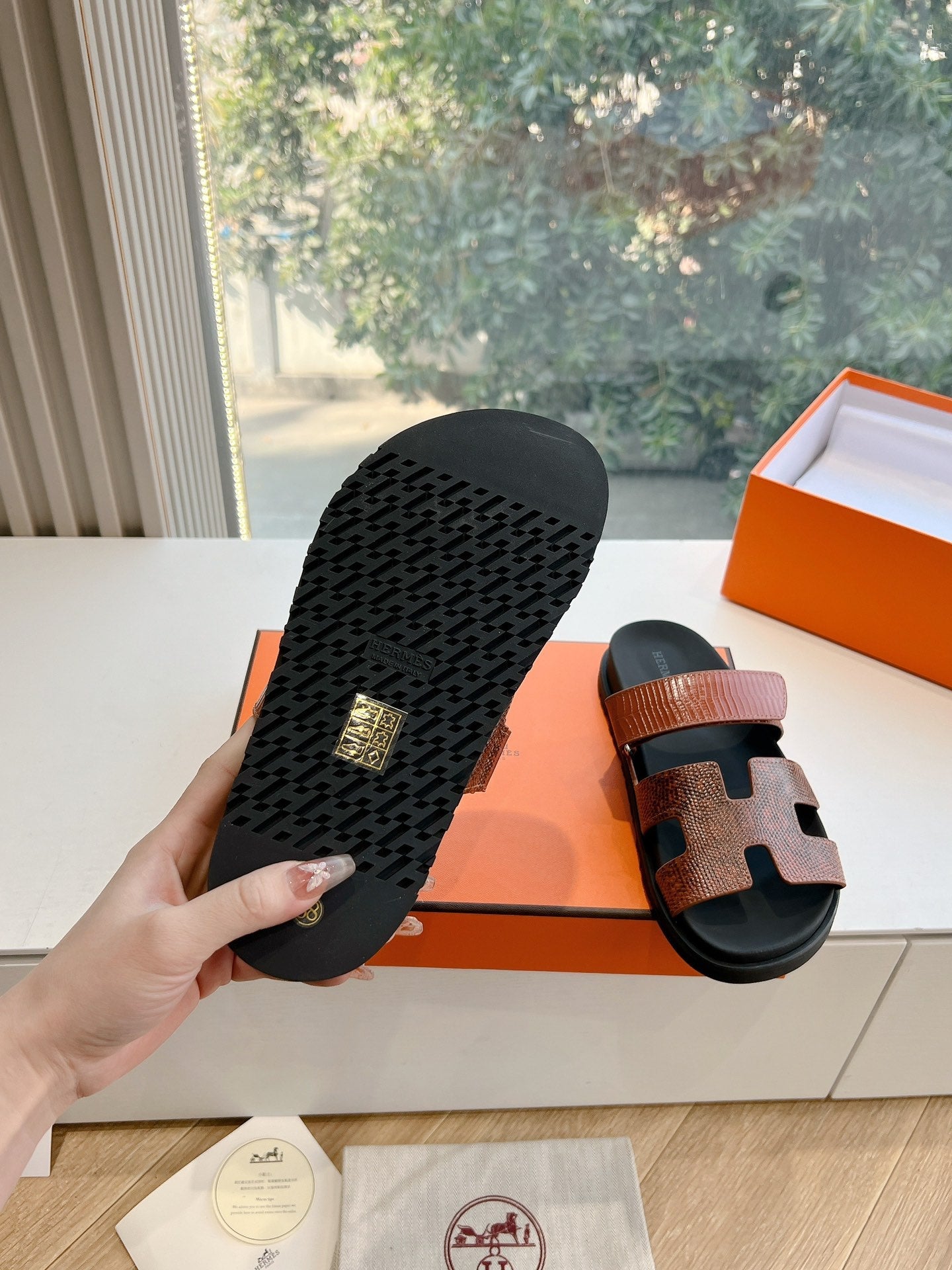 CHYPRE SANDAL IN PECAN BROWN LIZARD SKIN、mysite、Cacoeks