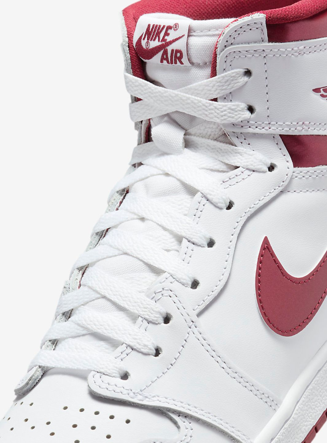 Air Jordan 1 Retro High '85 OG Metallic Burgundy、JORDAN、Cacoeks