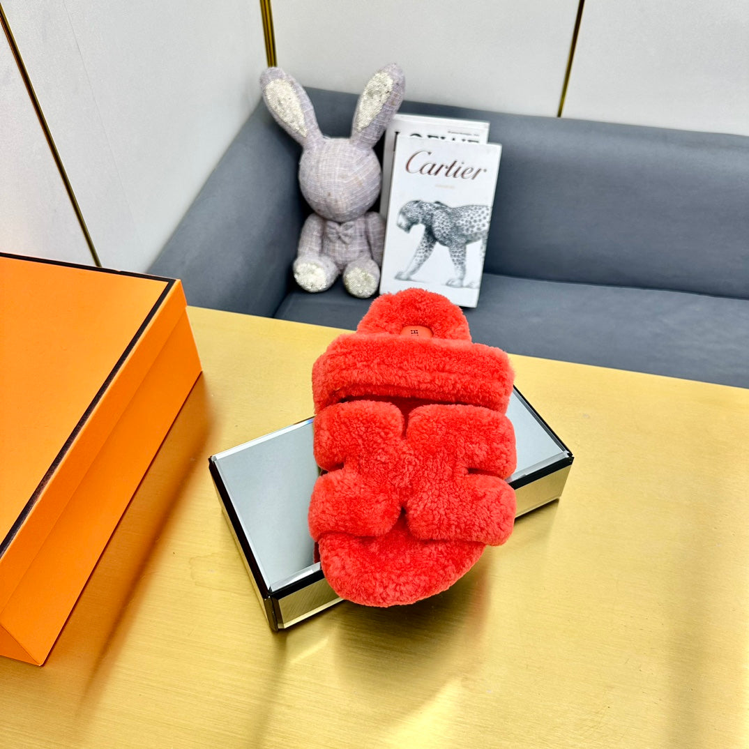 CHYPRE SANDAL IN CANDY RED SHEARLING、mysite、Cacoeks