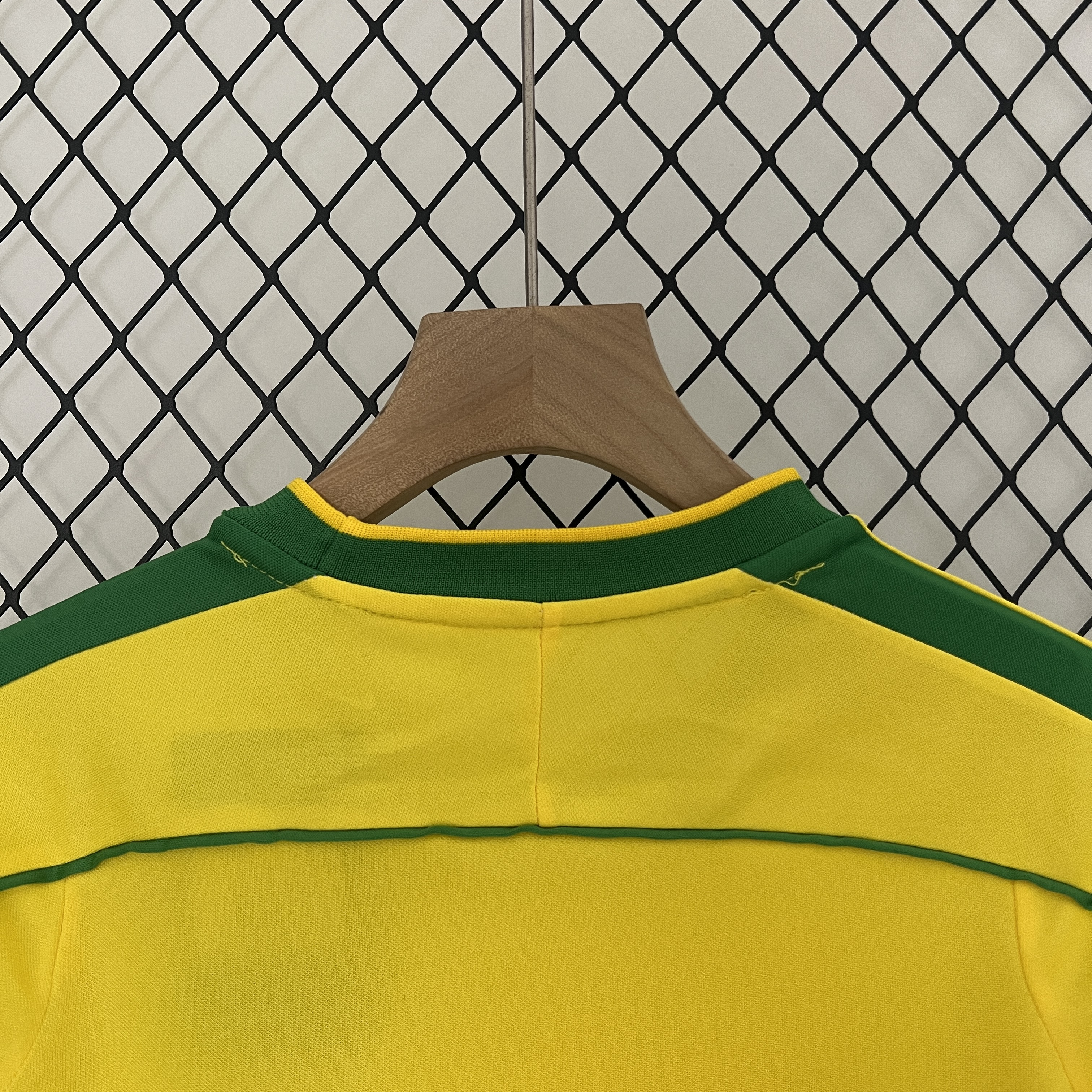 GlobeJersey-Retro Brazil 1998 Home Stadium Kids Kit