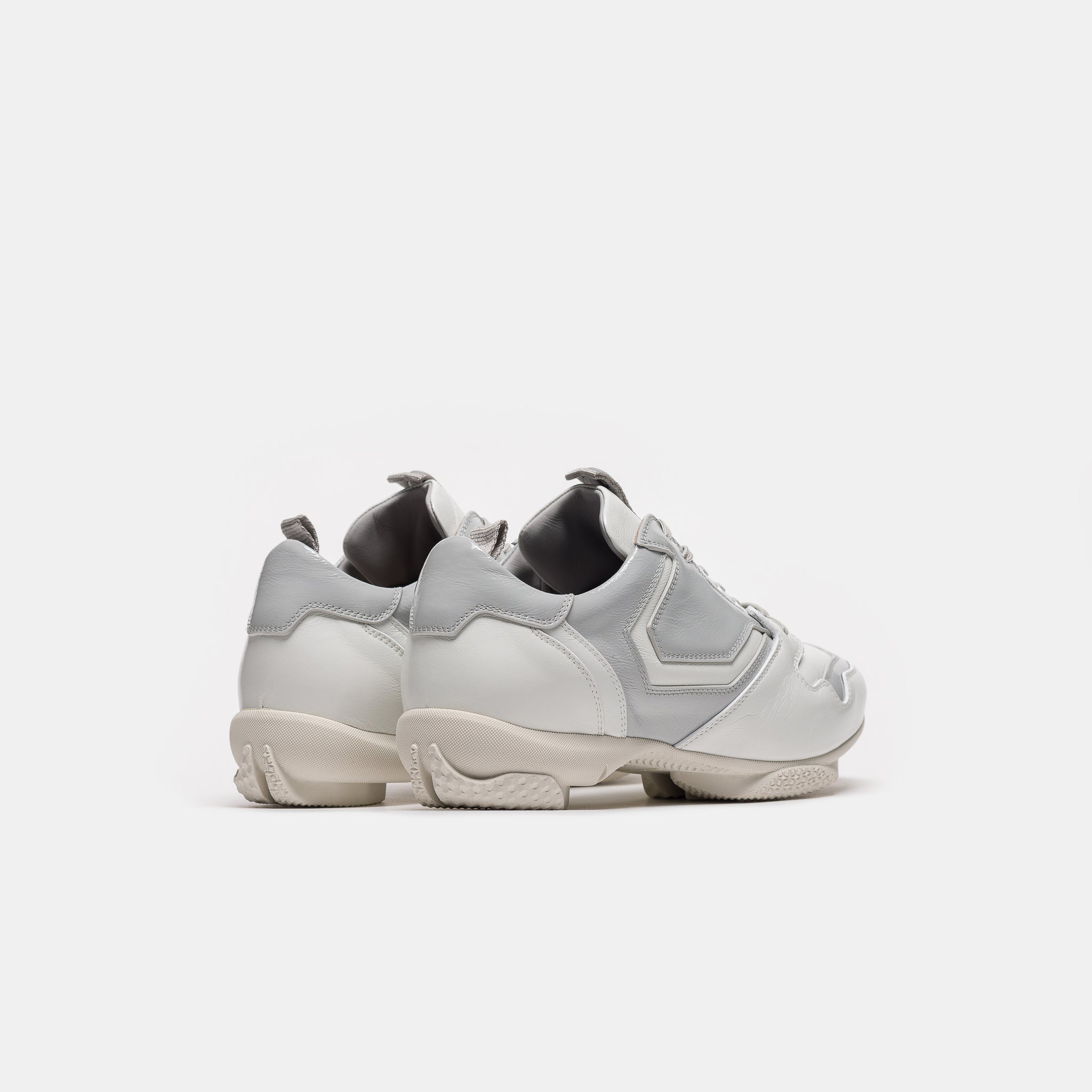 Ostro Shoe in White Brilliant