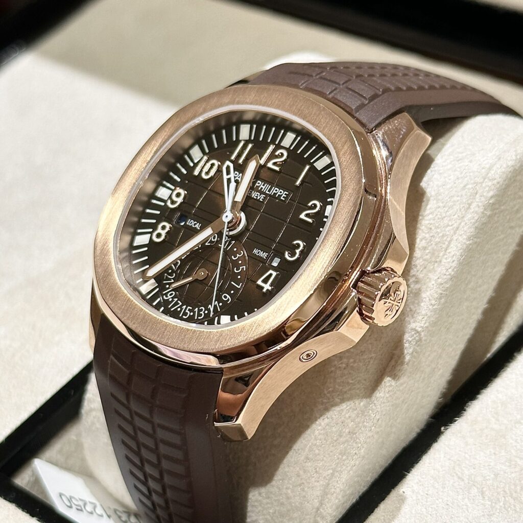 Đồng Hồ Patek Philippe Aquanaut 5164R Bọc Vàng Thật ZF 40 (2)