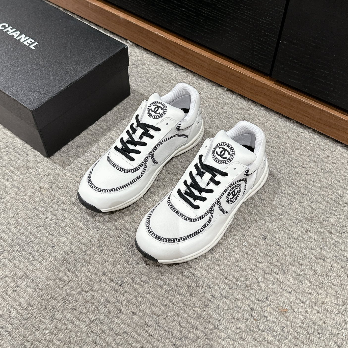 CLASSIC TRAINER IN WHITE MIX BLACK FABRIC、mysite、Cacoeks