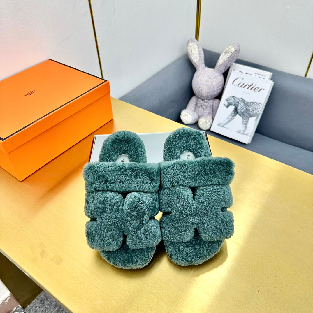 CHYPRE SANDAL IN FOREST GREEN SHEARLING、mysite、Cacoeks