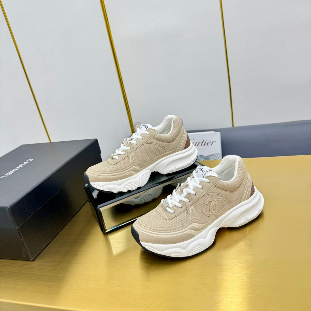 DAD SNEAKER IN TUSCAN BEIGE SUEDE AND BREATHABLE MESH、mysite、Cacoeks