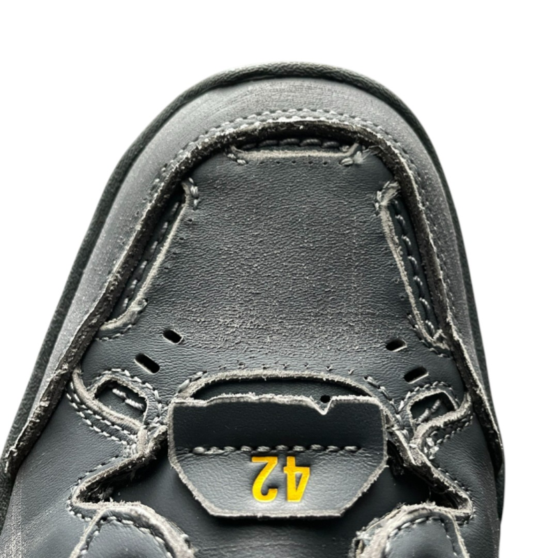 Balenciaga Hamptons Worn-Out Sneaker in Grey、mysite、Cacoeks