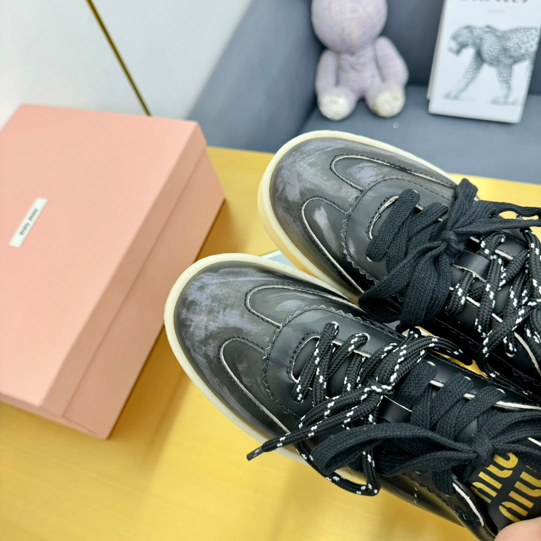 THICK-SOLED RETRO SNEAKERS IN BLACK DUST LAMBSKIN、mysite、Cacoeks