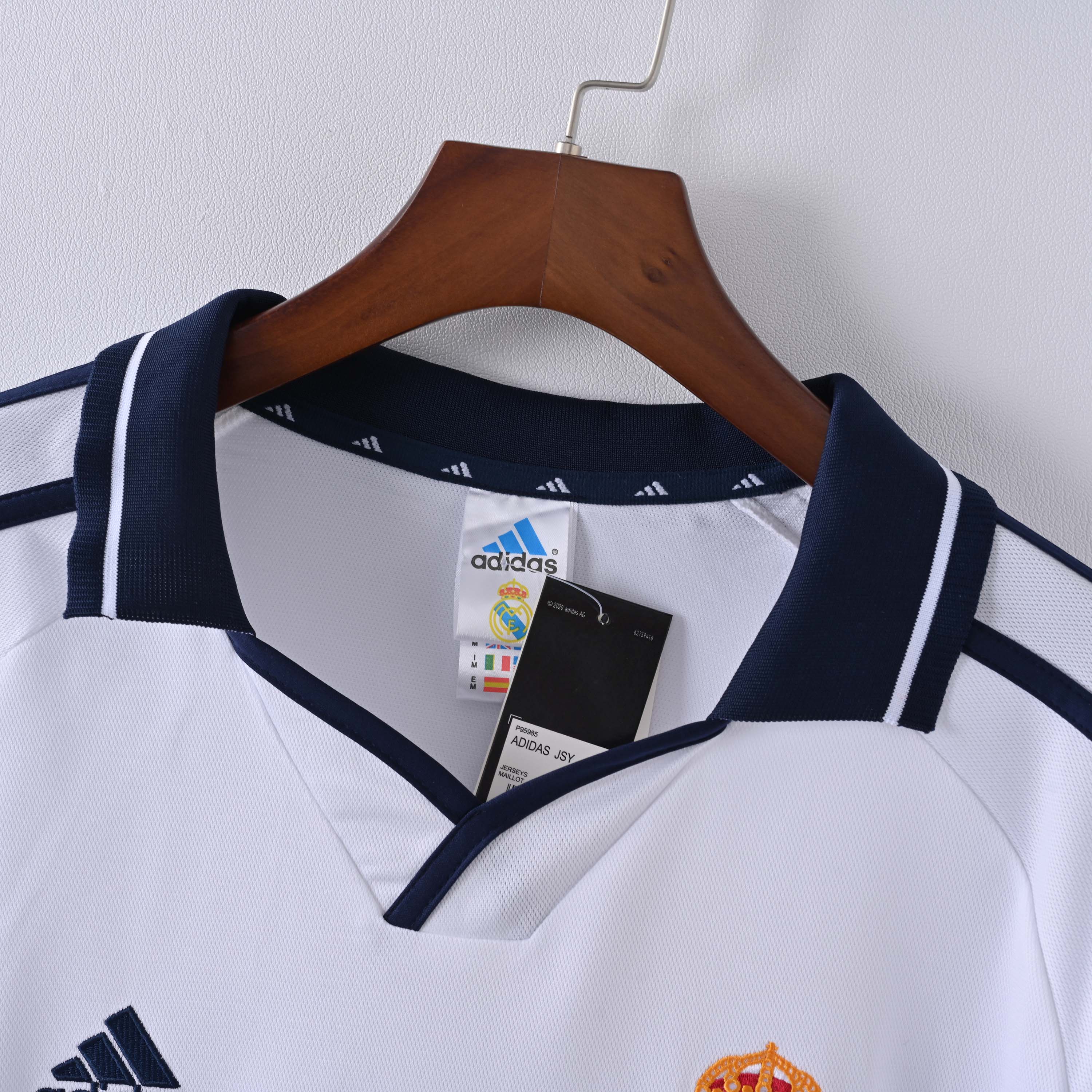 2000/2001 Retro Real Madrid Home Football Shirt 1:1 Thai Quality:football jersey mysite: unitedjerseyfootball 邓江浪:football