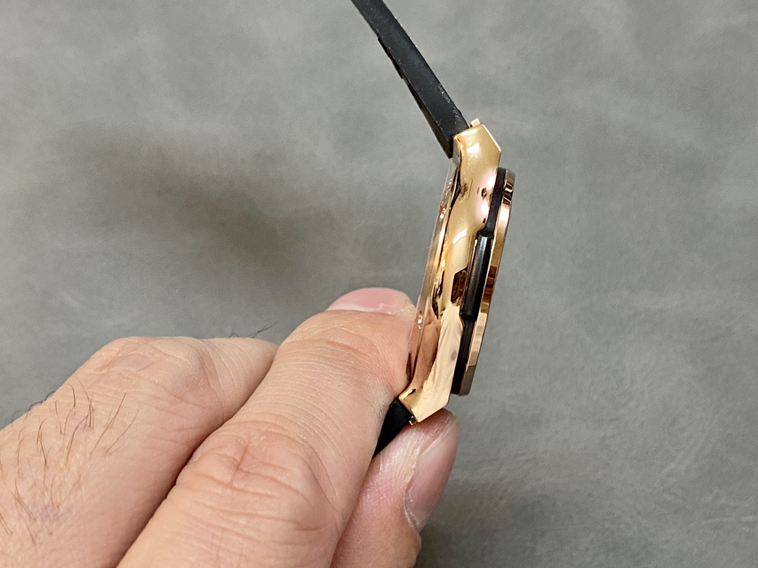 Hublot Classic Fusion 581.OX.1480.RX.1704 33mm Ladies Replica Watch-fasswatch