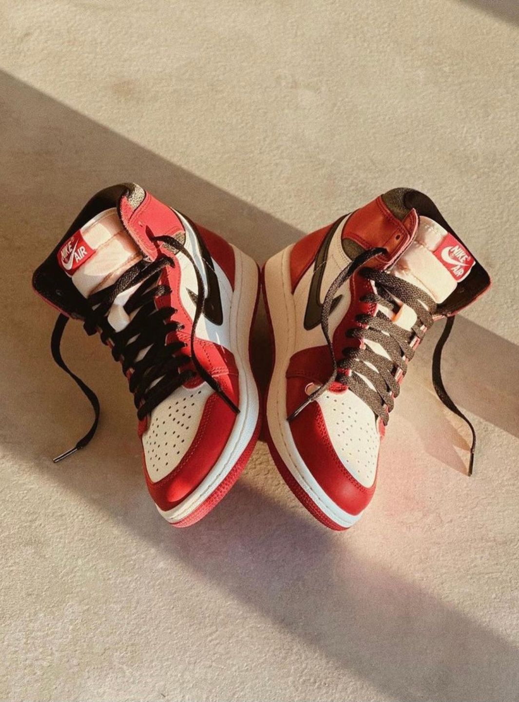 Air Jordan 1 Retro High OG Chicago Lost And Found、JORDAN、Cacoeks