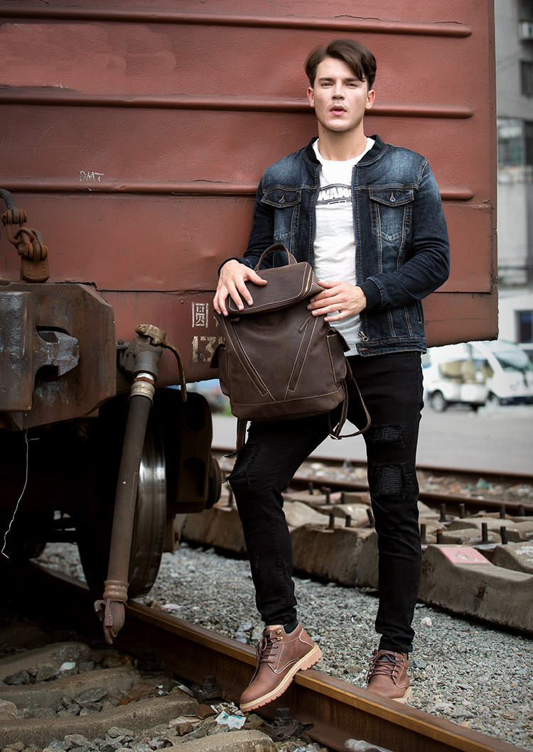Outdoor Model Show of Woosir Large Vintage Leather Backpack