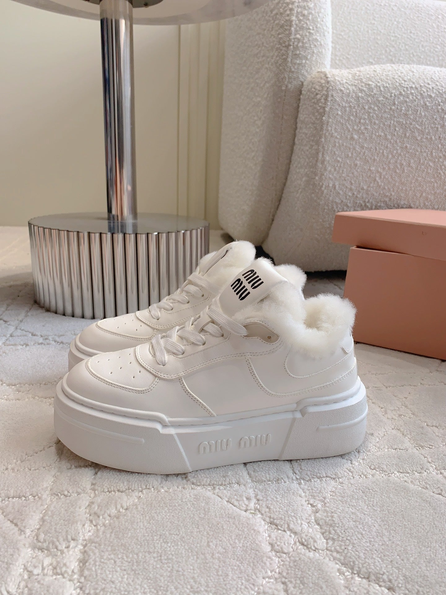 THICK SOLE SNEAKERS IN WHITE LAMBSKIN WITH RABBIT FUR LINING、mysite、Cacoeks