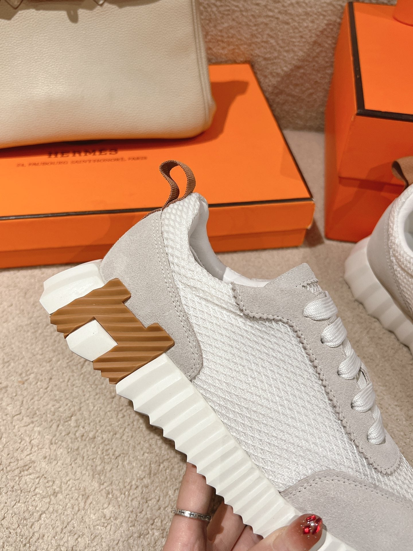 MAINLAND SNEAKER IN PALE GRAY SUEDE AND WHITE BREATHABLE MESH FABRIC、mysite、Cacoeks