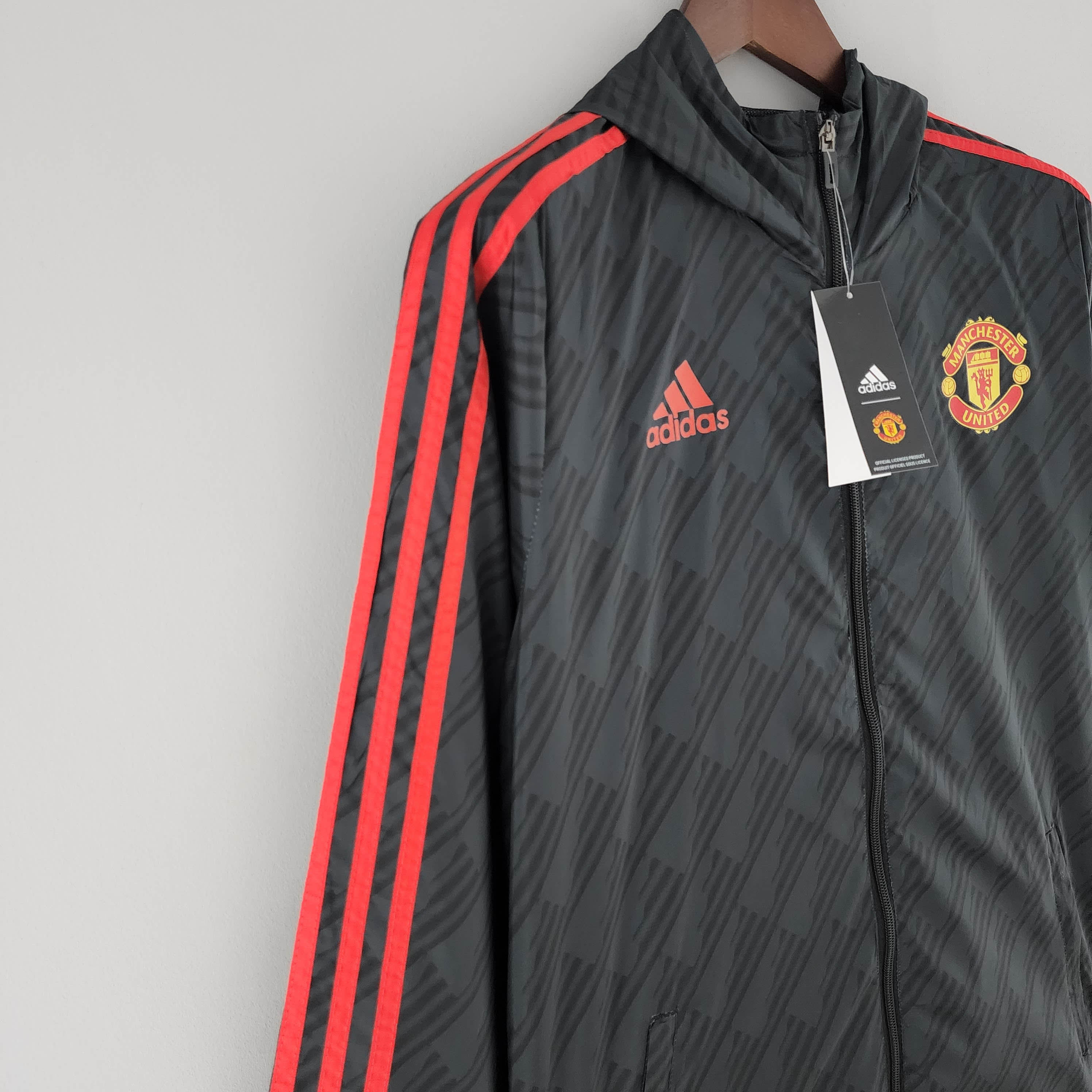 2022/2023 Manchester United Windbreaker Black Red Edge:football jersey mysite: unitedjerseyfootball 邓江浪:football