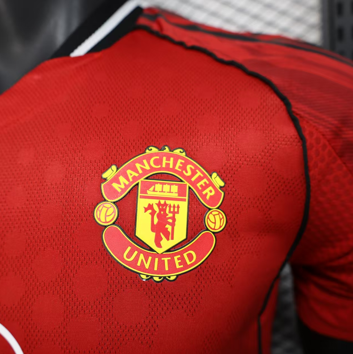25-26 Manchester United home soccer jersey-player Version: Ajax 24-25 Home Stadium Jersey - Fans Version mysite: Adidas luxuryfootballshirts.com: https://www.luxuryfootballshirts.com/