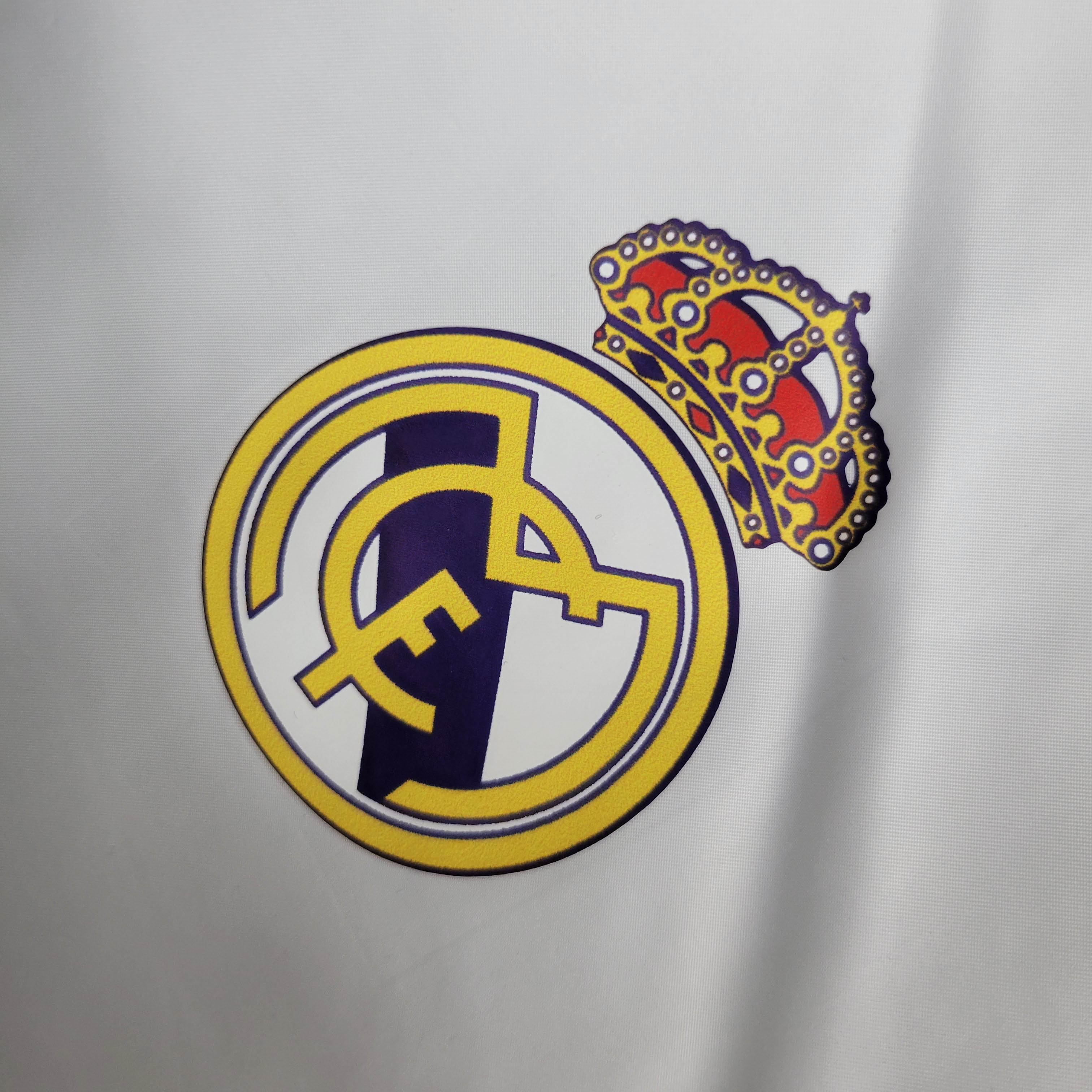2023/2024 Real Madrid Reversible Windbreaker White:football jersey mysite: unitedjerseyfootball 邓江浪:football