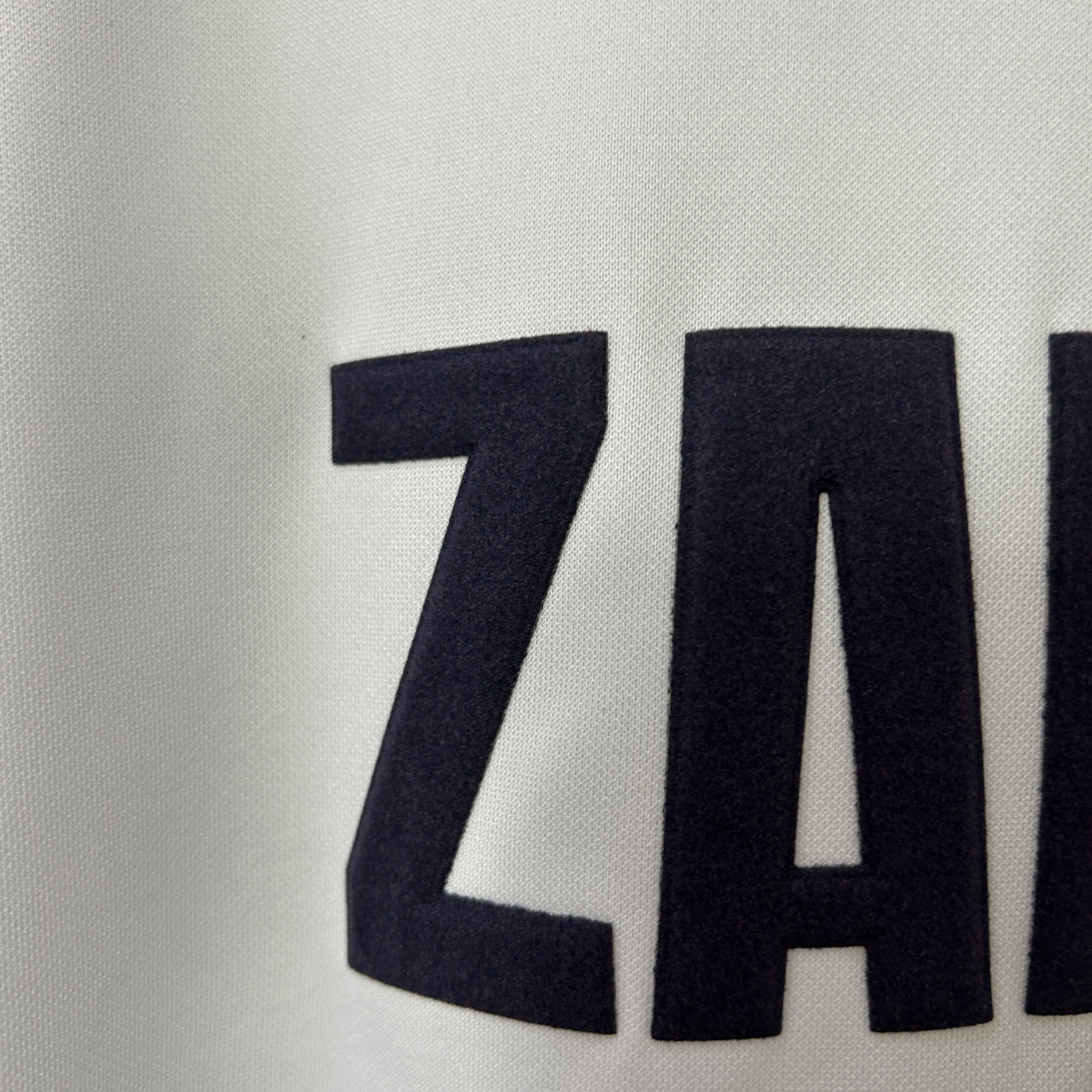 ManixJersey.com | Retro Real Madrid 1984-85 Home Jersey -Customize Name, Number and Patch | Worldwide Shipping