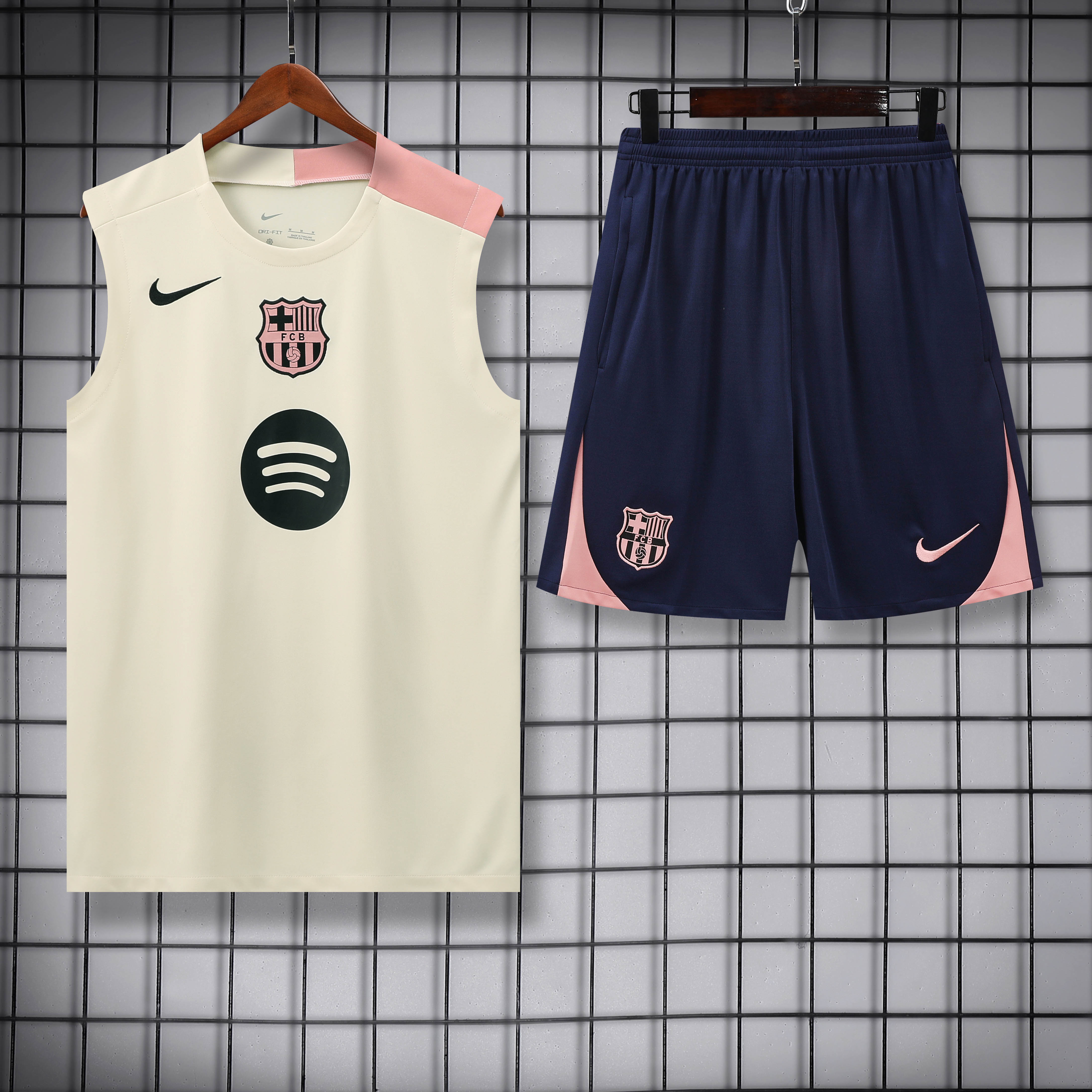 2025/2026 Barcelona Sleeveless Training Wear Set Beige Football Shirt 1:1 Thai Quality:football jersey mysite: unitedjerseyfootball 邓江浪:football