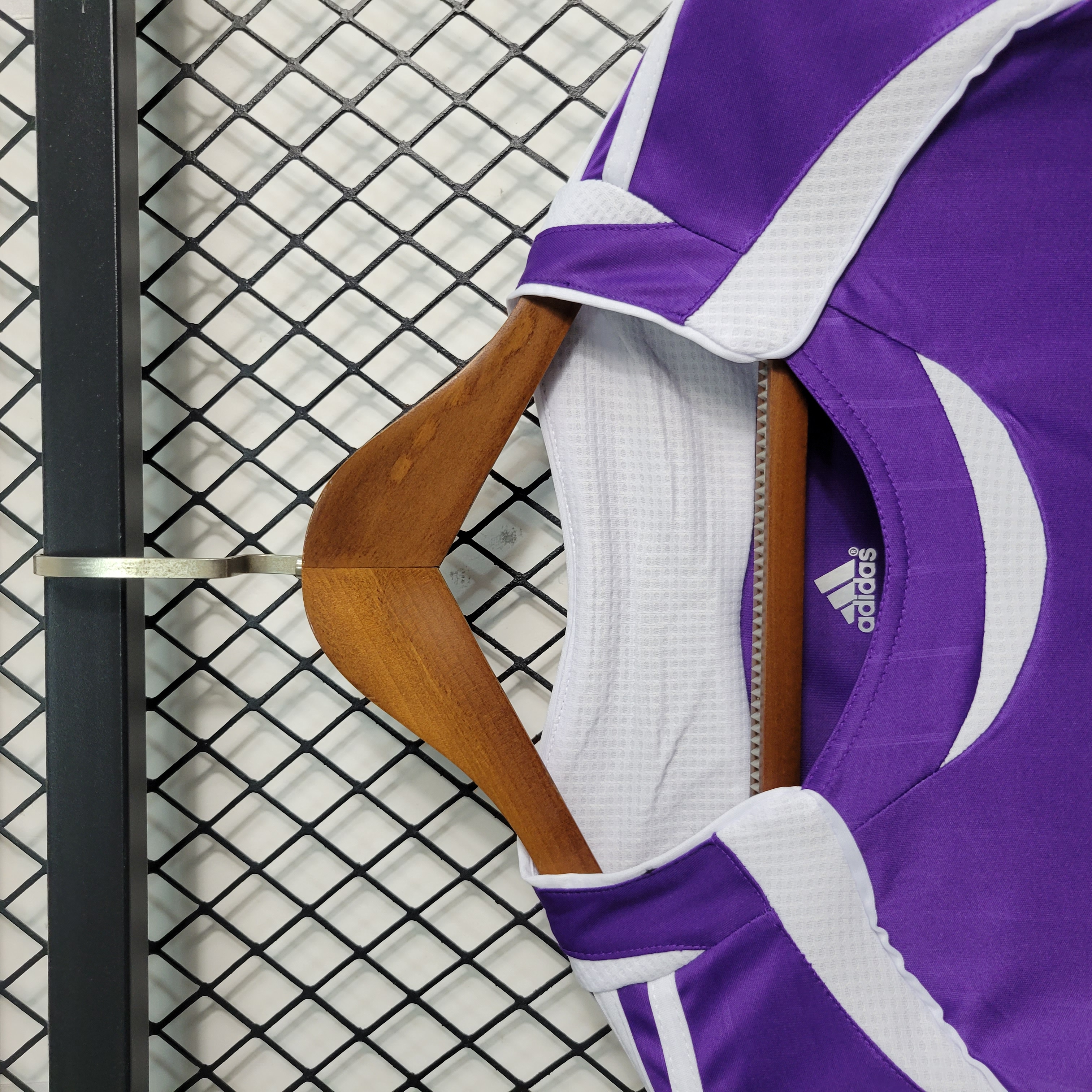 ManixJersey.com | Real Madrid Retro 06-07 Third Jersey -Customize Name, Number and Patch | Worldwide Shipping