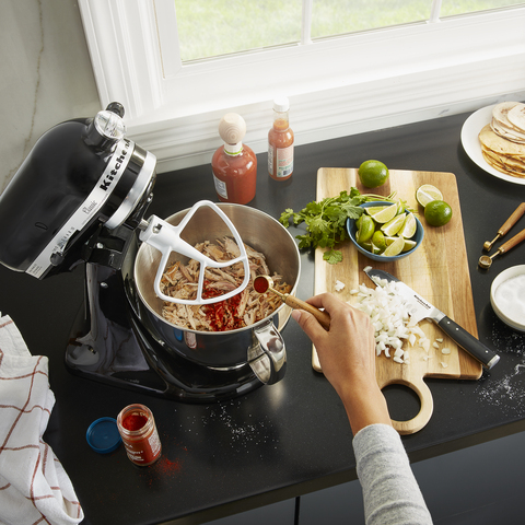 Easily add Ingredients with the Tilt-Head Design Easily add Ingredients with the Tilt-Head Design