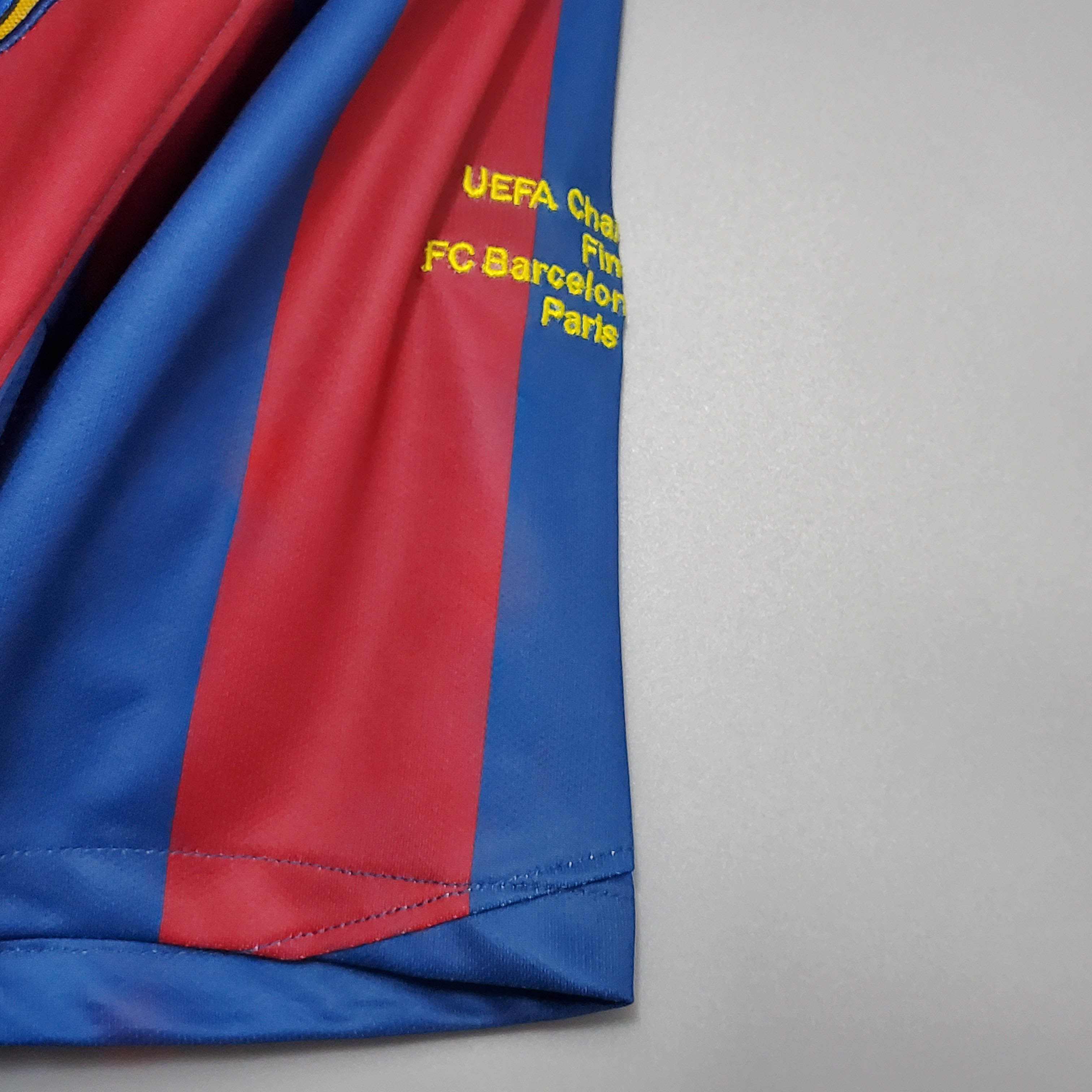 2005/2006 Retro Barcelona Home Football Shirt UEFA Champions League 1:1 Thai Quality:football jersey mysite: unitedjerseyfootball 邓江浪:football