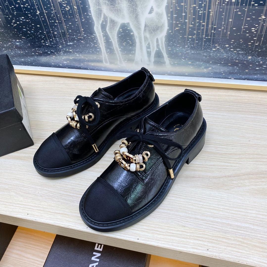 CC COMBAT OXFORD SHOES IN BLACK WRINKLED CALFSKIN AND GROSGRAIN WITH FAUX PEARL、mysite、Cacoeks