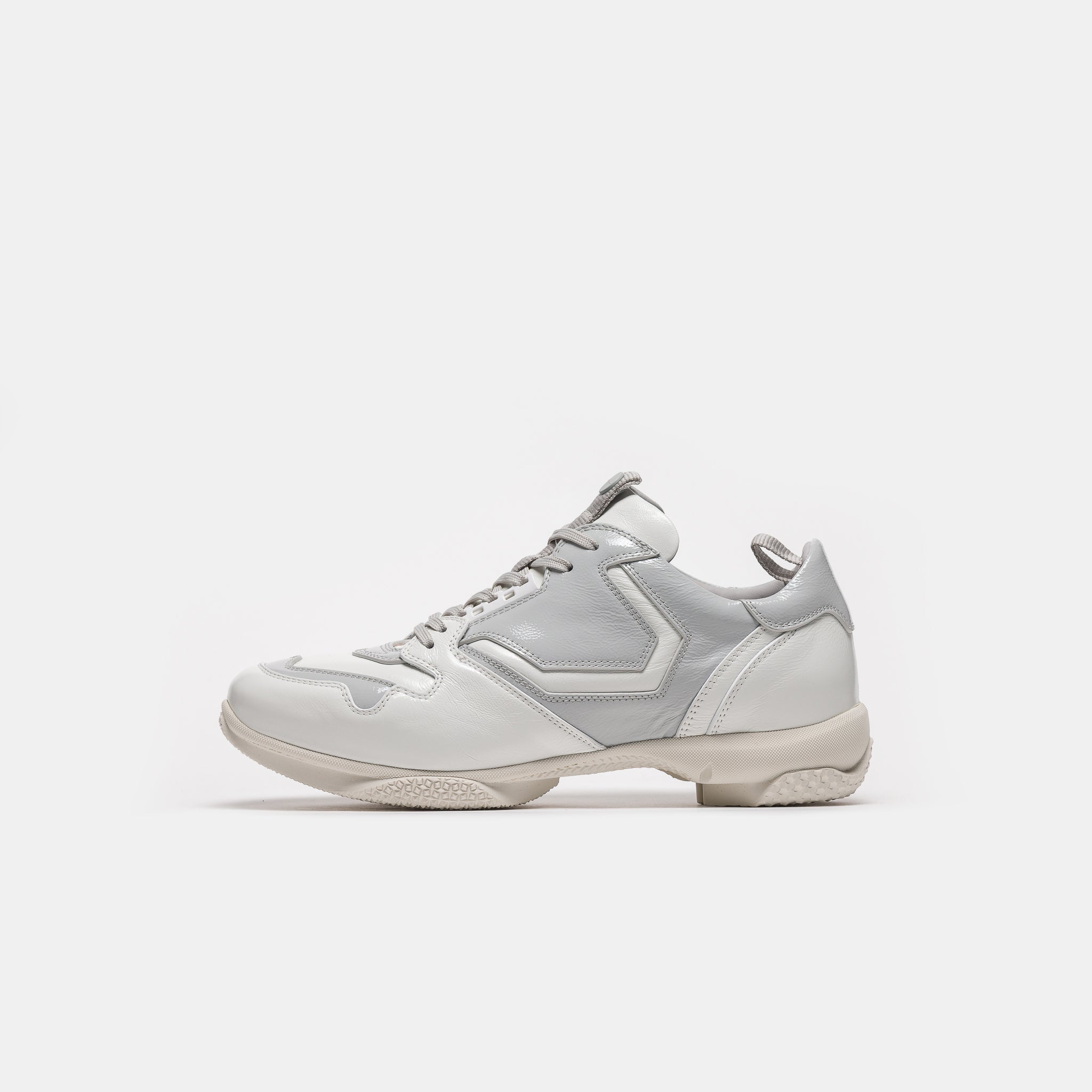 Ostro Shoe in White Brilliant