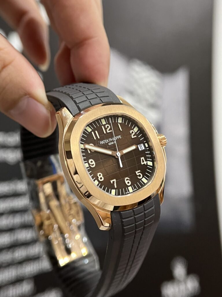 Đồng Hồ Patek Philippe Aquanaut 5167 Bọc Vàng Mặt Chocolate 3K 40mm (1)