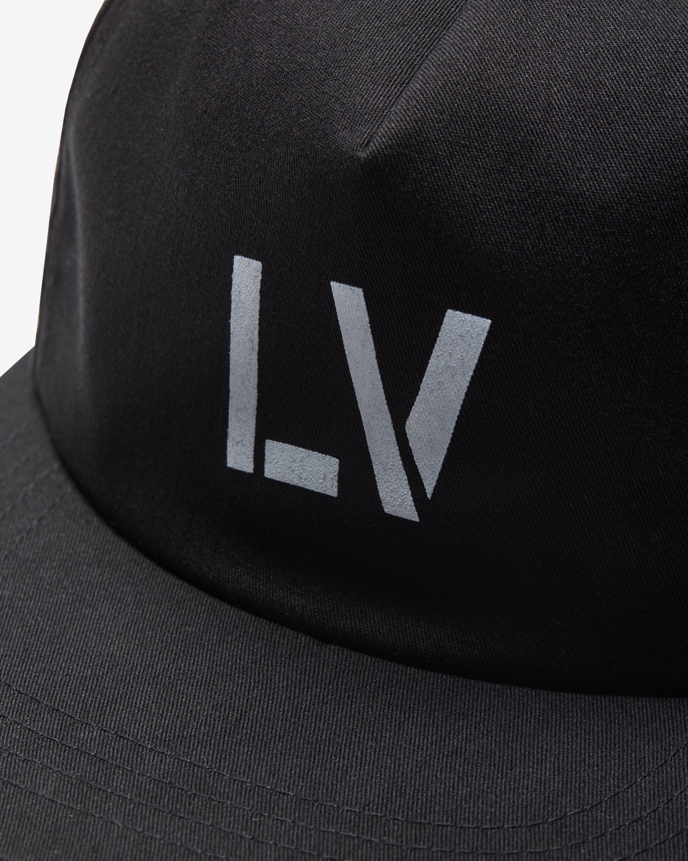 UNDEFEATED REGIONAL STENCIL SNAPBACK - LV - BLACK
