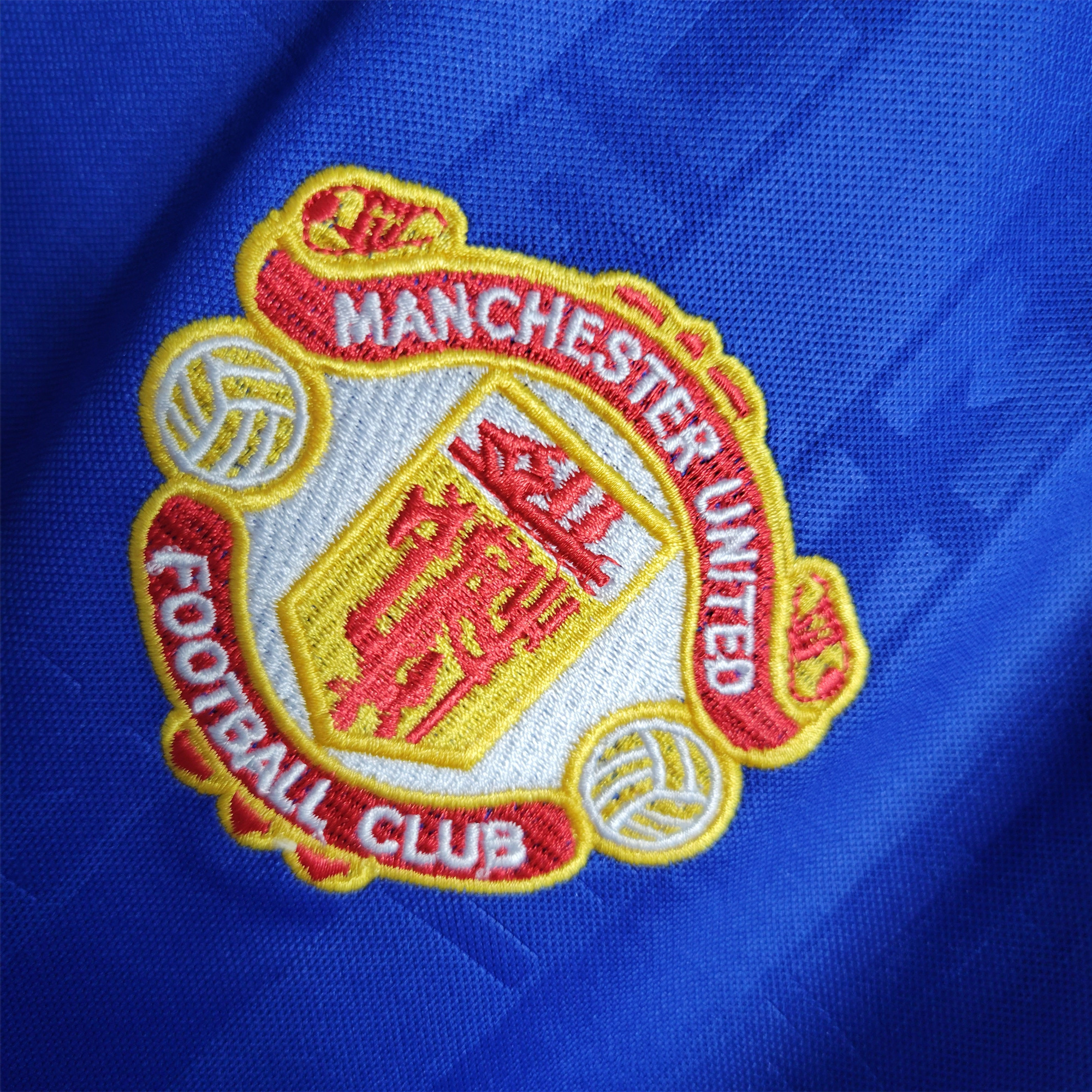 Higojerseys-Retro Manchester United 1988-90 Third Away Jersey