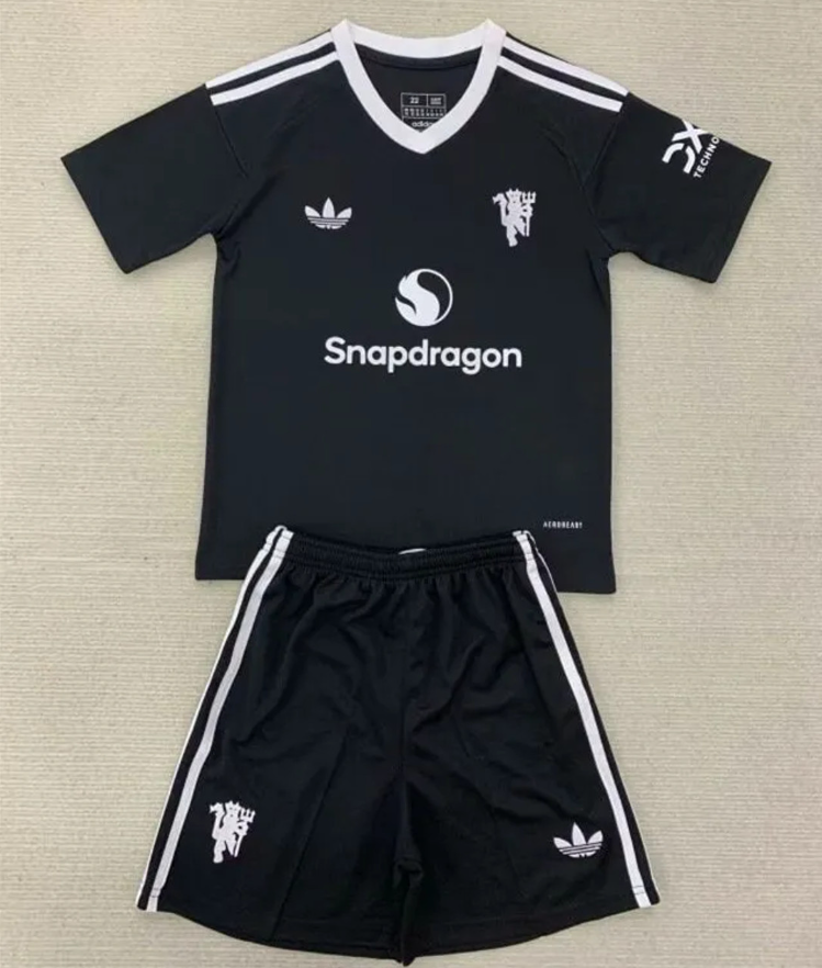 24/25 Manchester United Third Goalkeeper Football Jersey Kids Size Suit-mysite Custom Football Kit- Nextkits