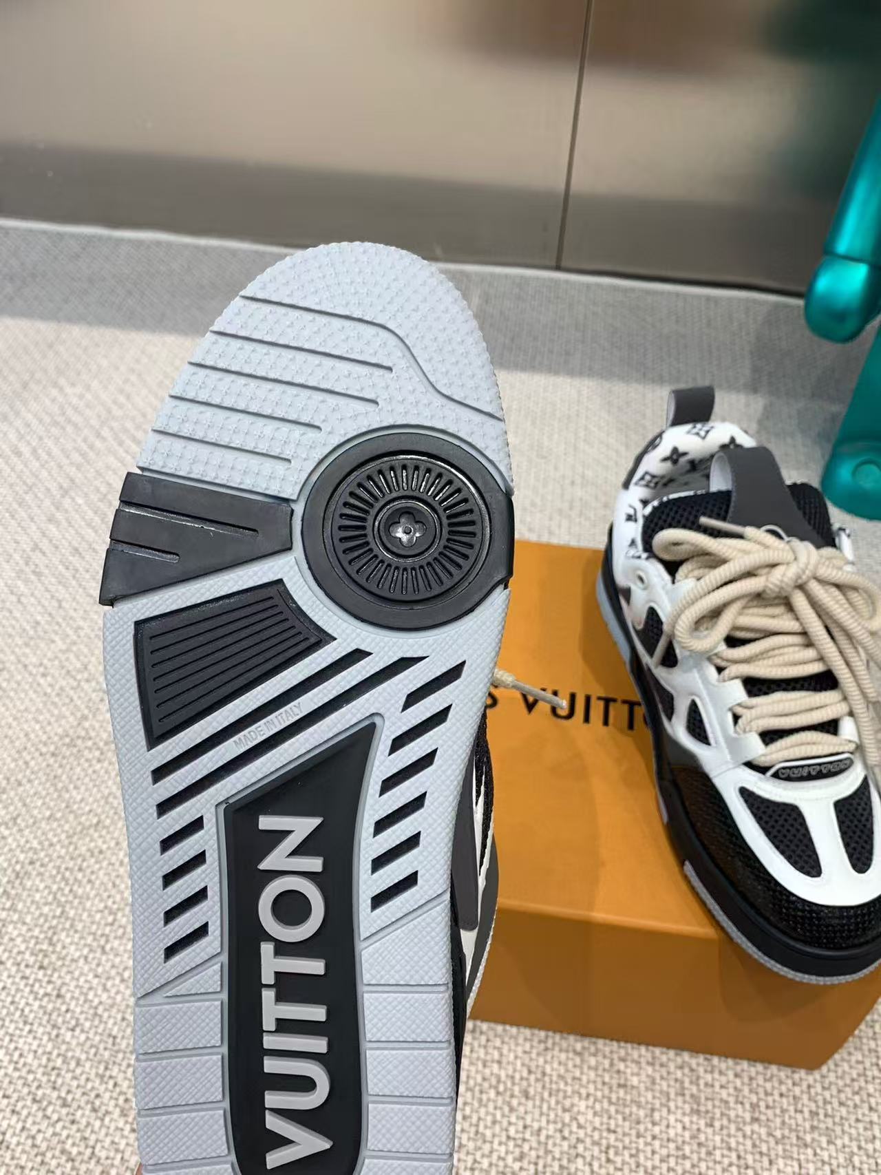 LV SKATE SNEAKER BLACK MIX WHITE COWHIDE、mysite、Cacoeks