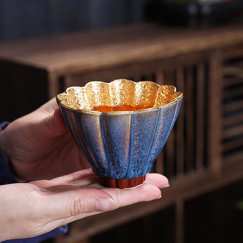 GEEK BAR-https://www.hot-toy.com/