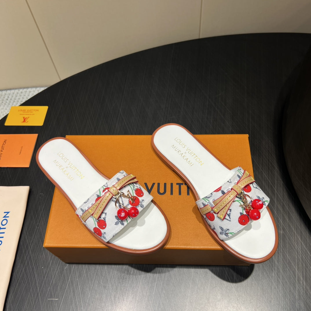 LV SLIDE SANDALS 25S IN WHITE DENIM AND CALFSKIN WITH CHERRY BLOSSOM BUCKLE、mysite、Cacoeks