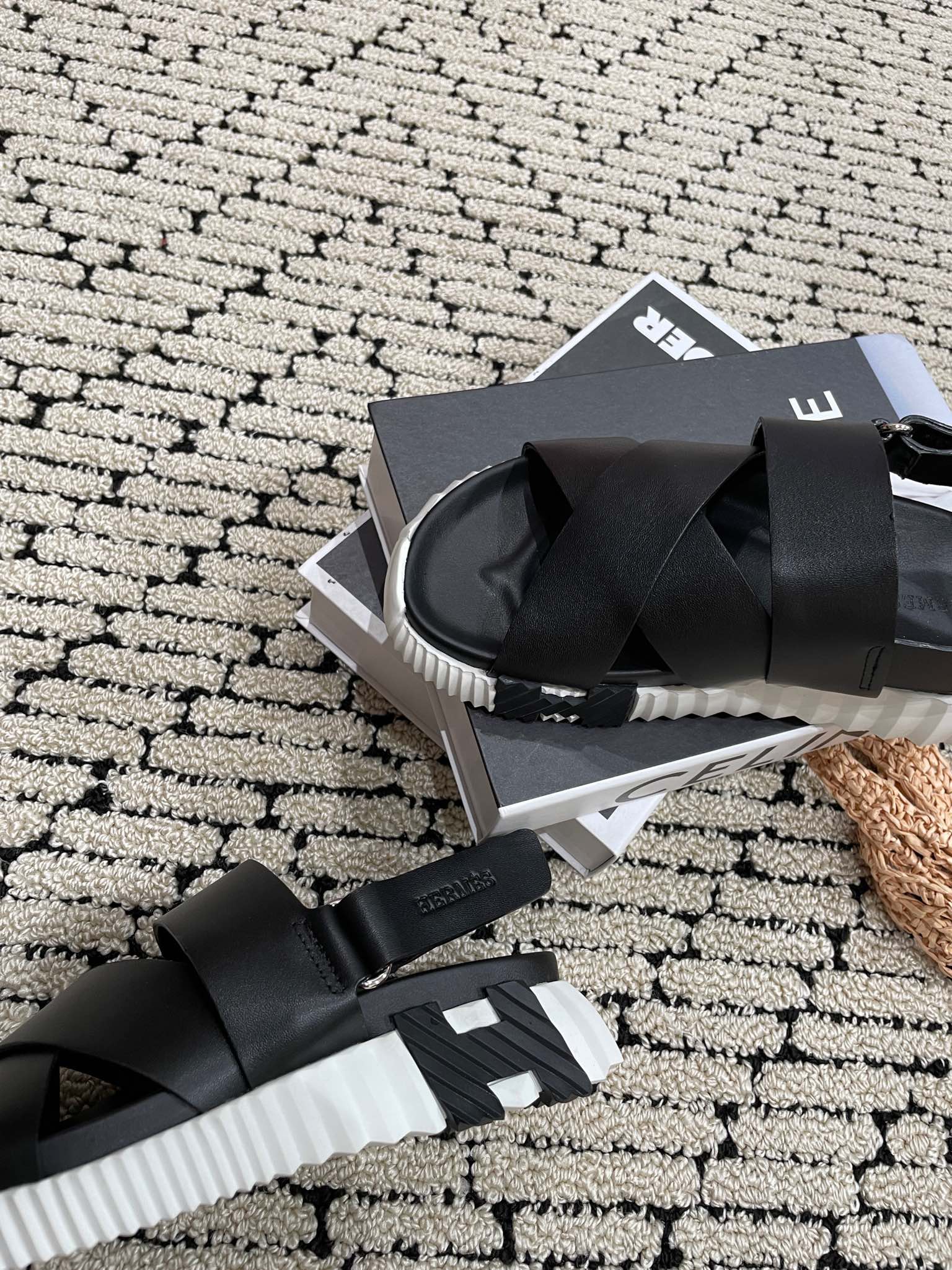 ELECTRIC SANDAL BLACK CALFSKIN、mysite、Cacoeks