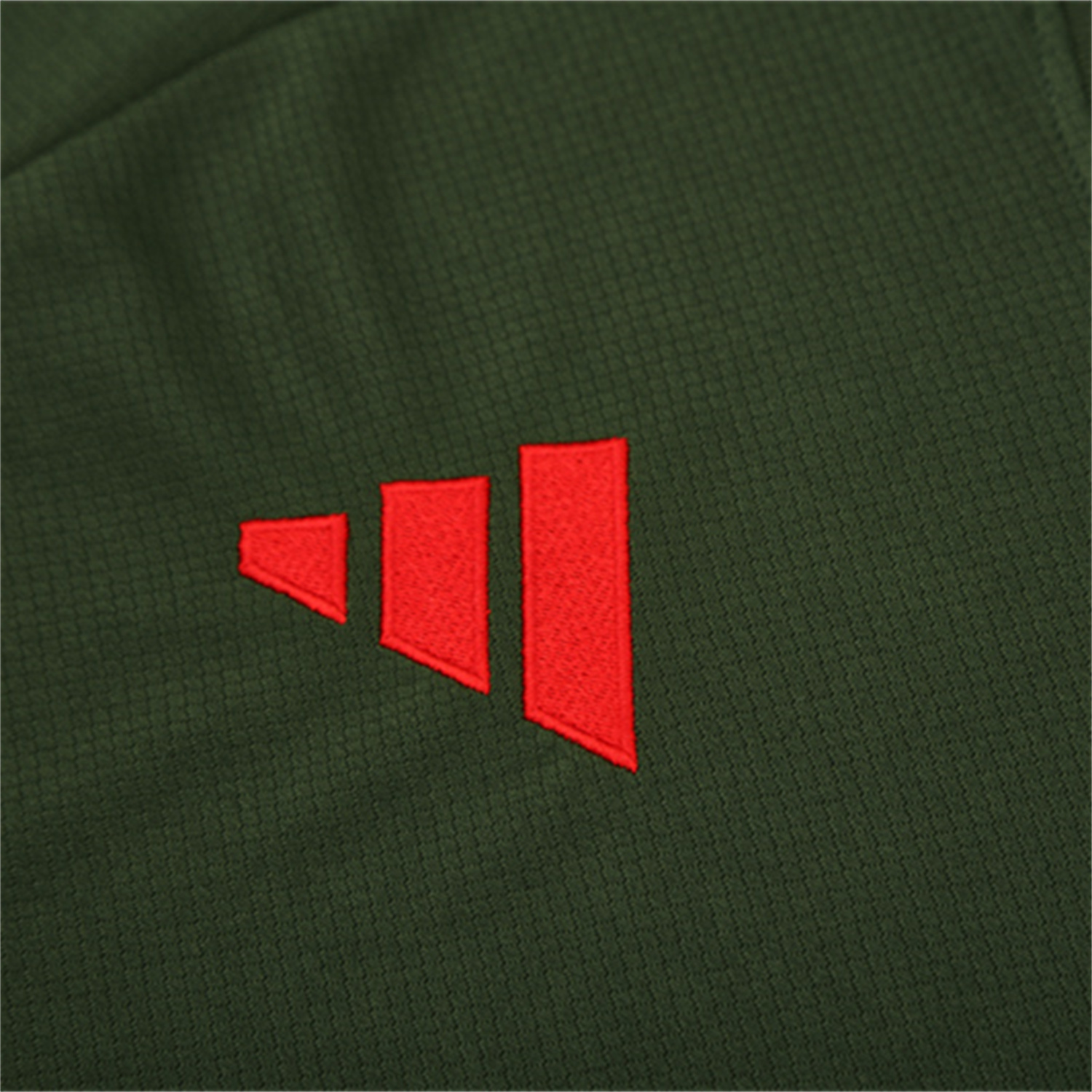 UltraTrikot-Bayern Munich 25-26 Short-Sleeve Training Set - Green Top & Black shorts