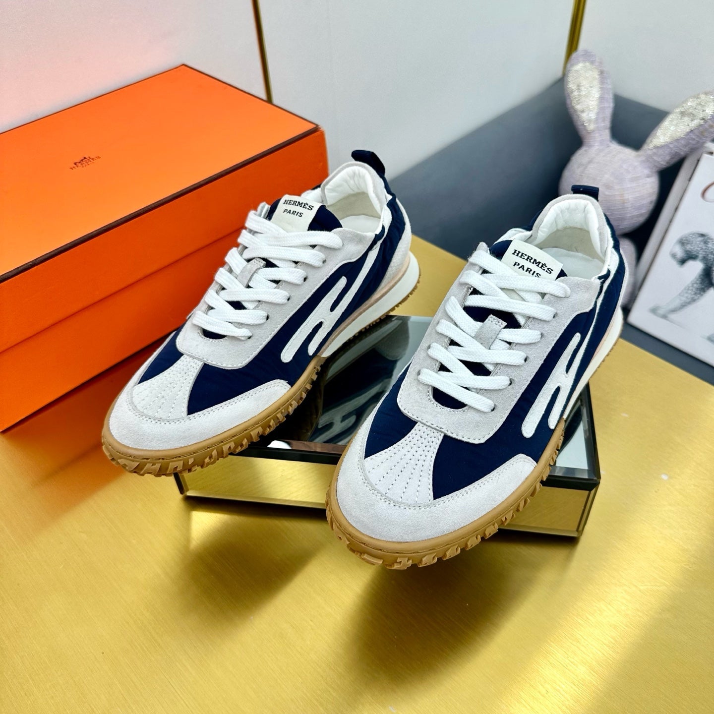 JET SNEAKER IN PALE GRAY SUEDE AND NAVY BLUE NAPPA LEATHER、mysite、Cacoeks