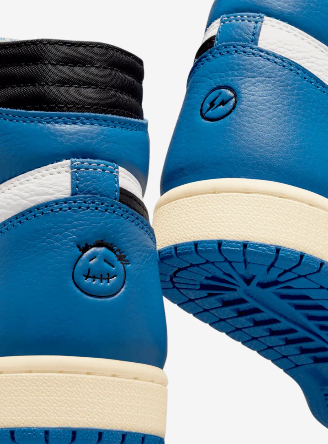 Air Jordan 1 Retro High OG SP Fragment x Travis Scott、JORDAN、Cacoeks