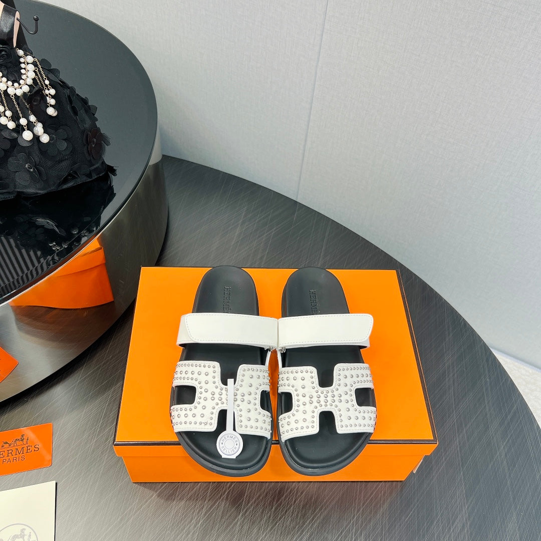 CHYPRE SANDAL WHITE MIX BLACK CALFSKIN STYLIZED、mysite、Cacoeks