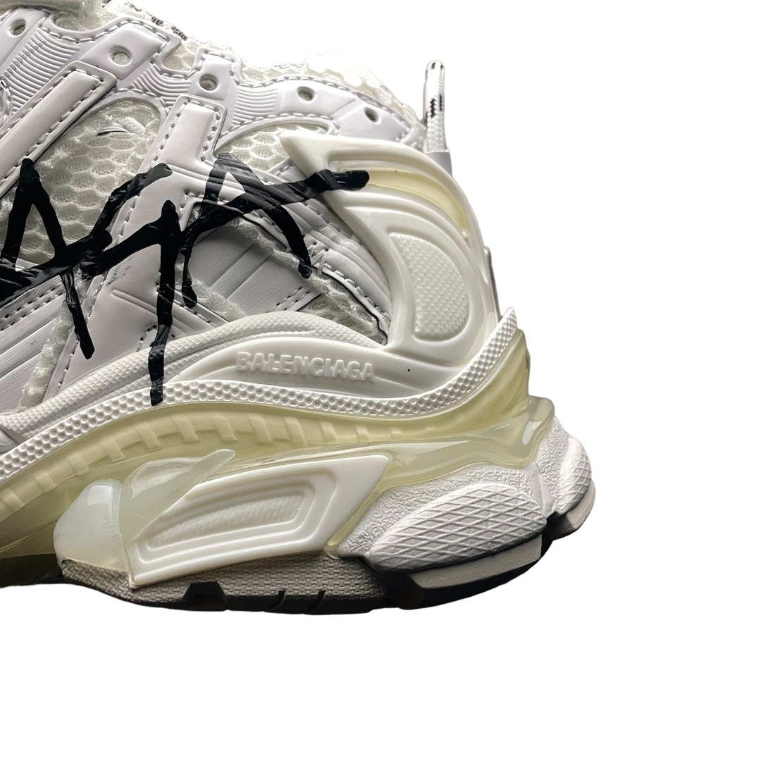 Balenciaga Graffiti Runner Trainer in White、mysite、Cacoeks