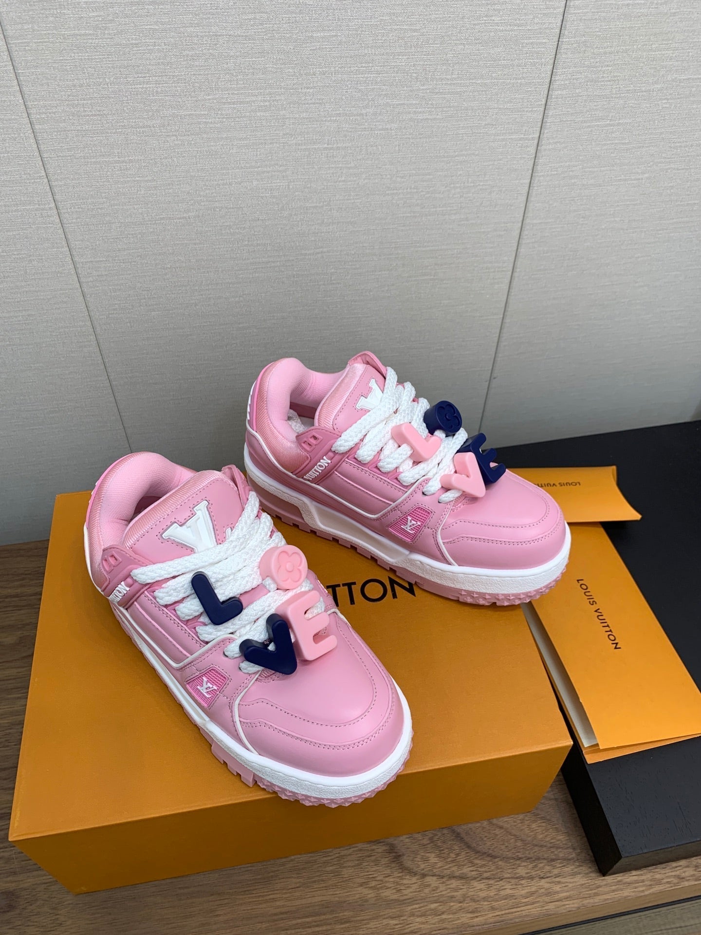 LV TRAINER IN LIGHT PINK CALFSKIN、mysite、Cacoeks