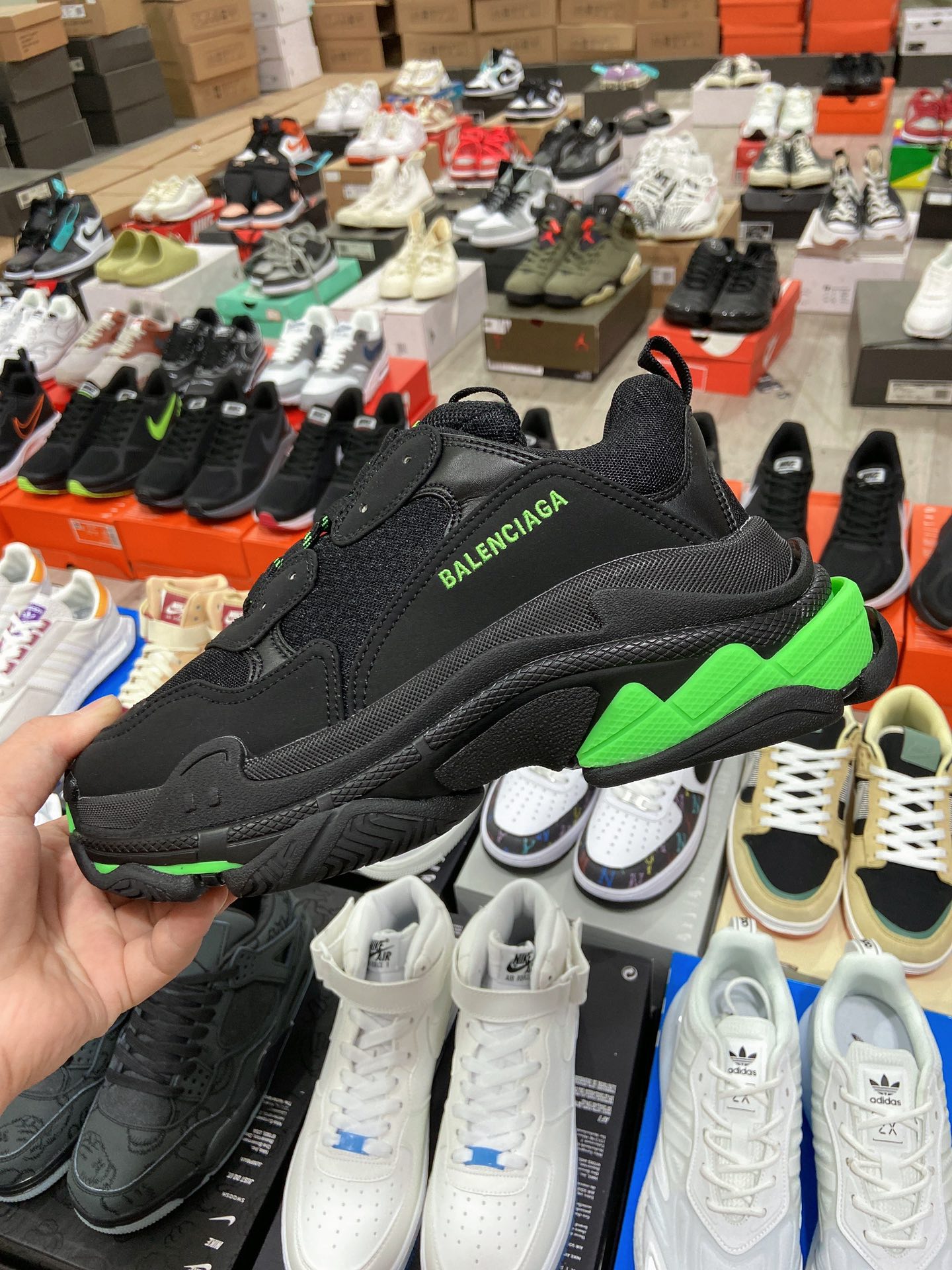 Balenciaga Triple S Sneaker in Black Glow Green、mysite、Cacoeks