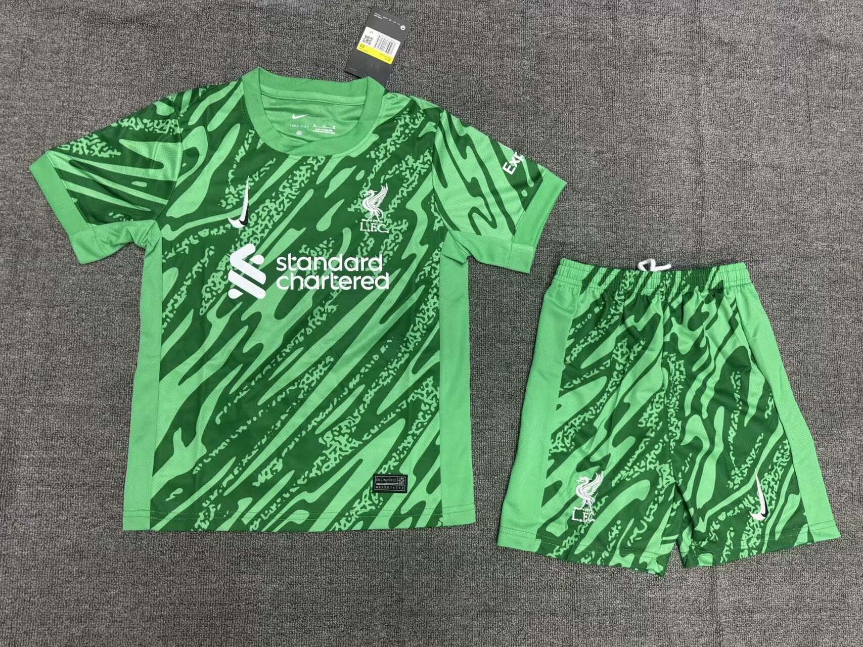 2024/2025 Liverpool Goalkeeper Soccer Jersey 1:1 Thai Quality Kids Size:football jersey mysite: unitedjerseyfootball 邓江浪:football