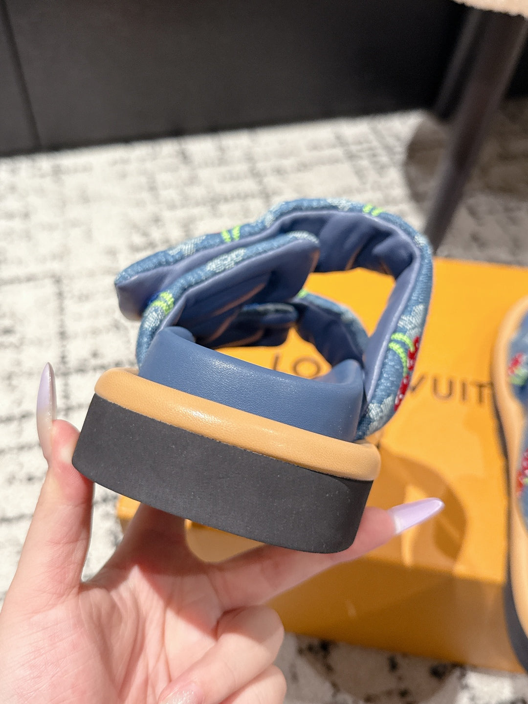 LV MIAMI DOUBLE-STRAP SANDALS 25S IN BLUE DENIM AND CALFSKIN、mysite、Cacoeks