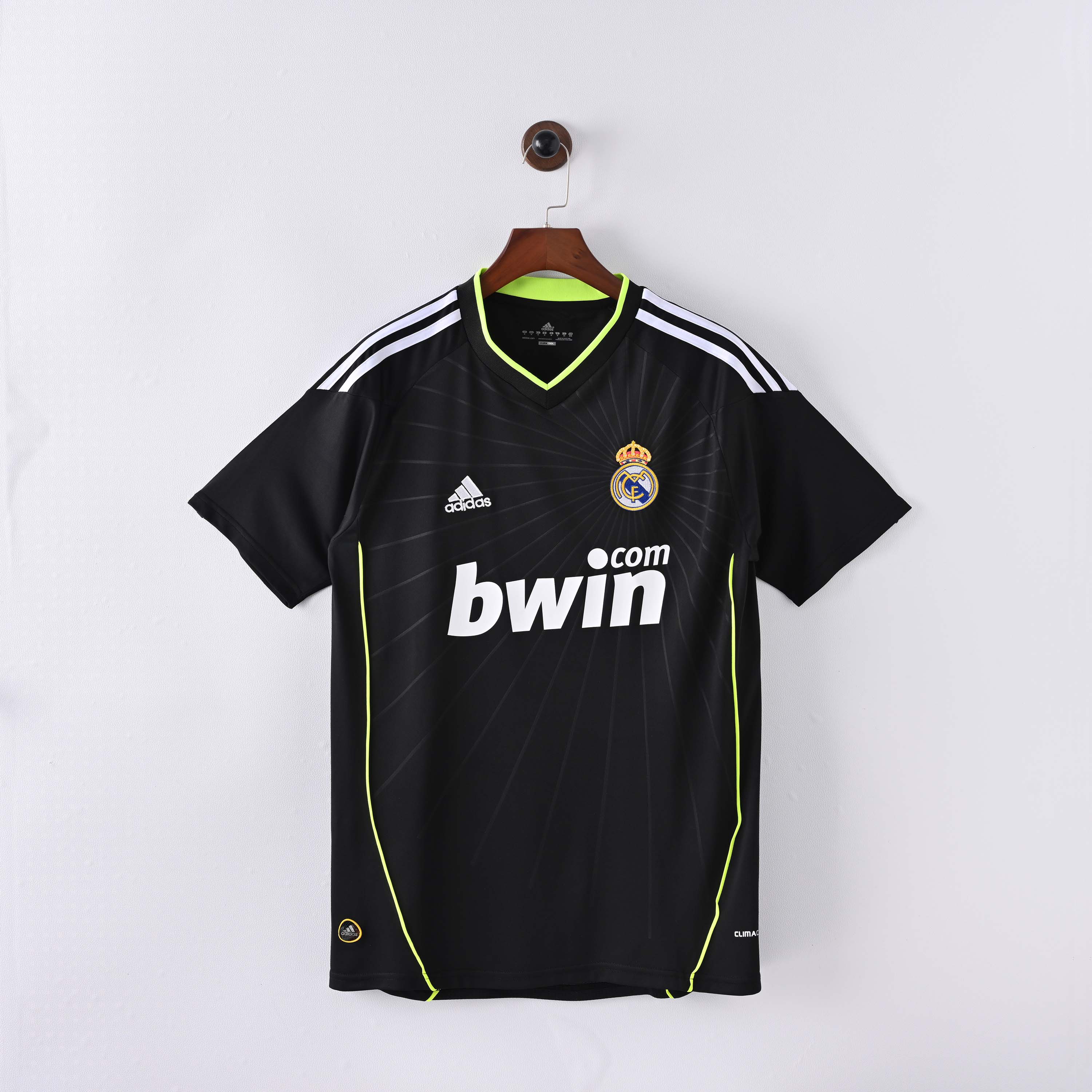 2010/2011 Retro Real Madrid Away Football Shirt 1:1 Thai Quality:football jersey mysite: unitedjerseyfootball 邓江浪:football