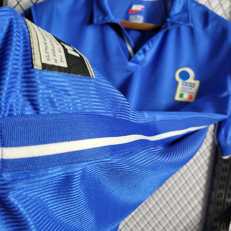 Higojerseys-Retro Italy 1998 Home Stadium Jersey